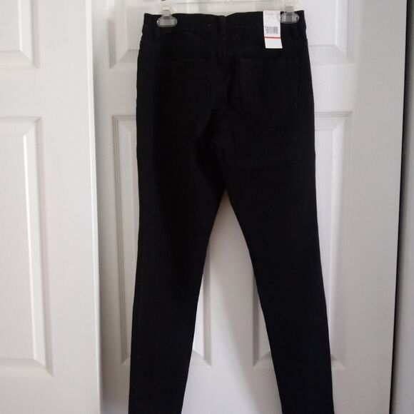 NEW Emily B Black Skinny Jeans - Picture 3 of 5